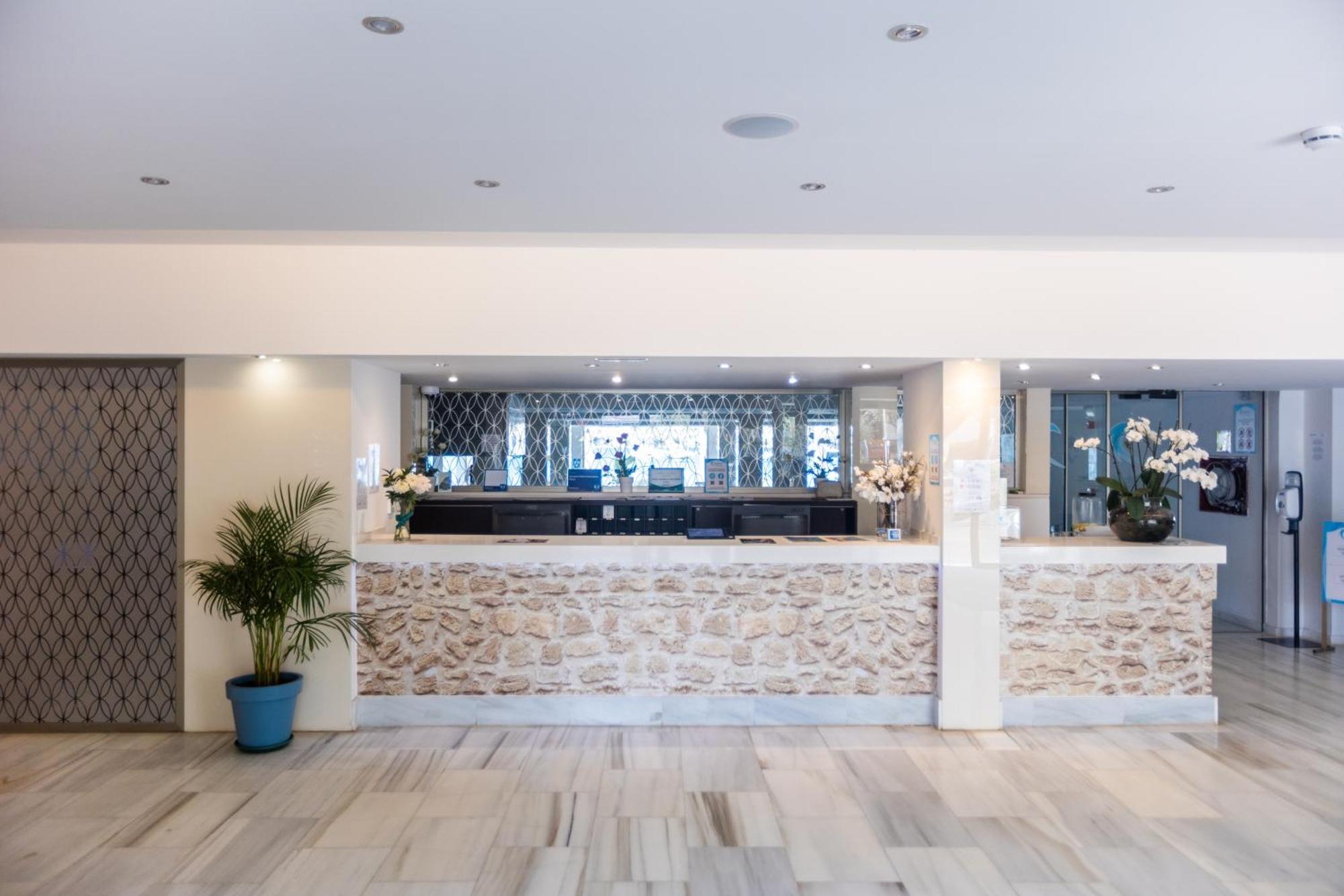 Seramar Hotel Comodoro Playa Palmanova Εξωτερικό φωτογραφία
